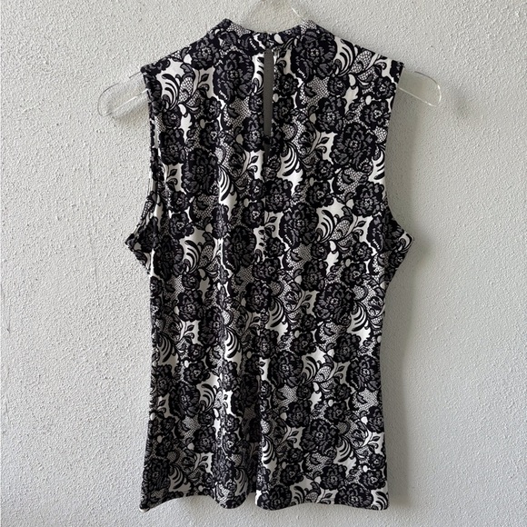 White House Black Market Choker Top NWT Size M Sleeveless Goth Floral Office - Picture 5 of 14